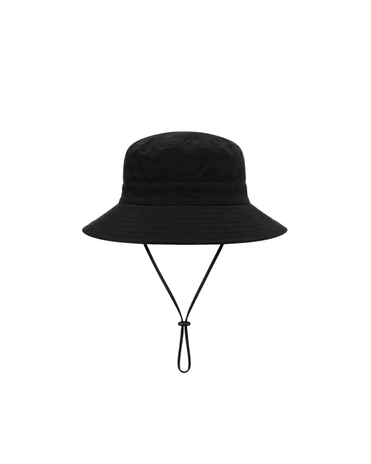 Sombrero negro sin extensión con protección solar