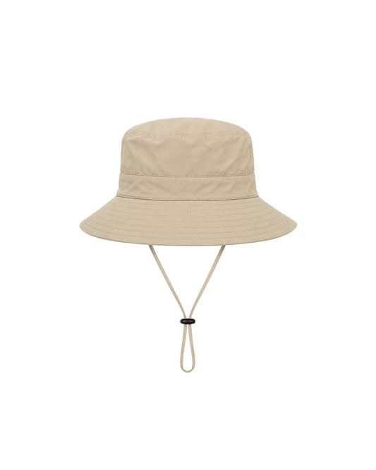 Sombrero beige sin extensión con protección solar